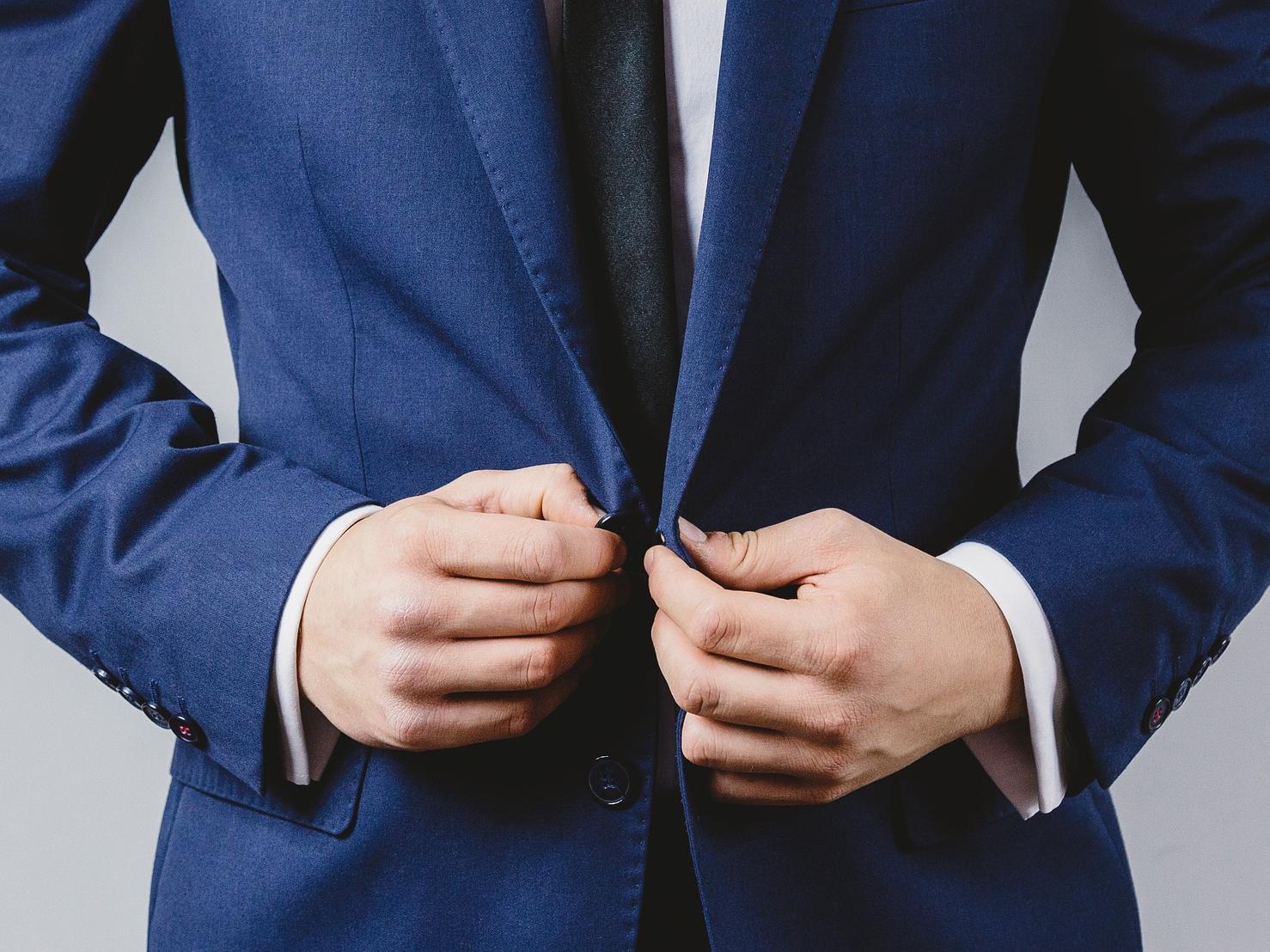 法律顧問(wèn)律師費(fèi)一年多少？規(guī)模、經(jīng)驗(yàn)、服務(wù)內(nèi)容決定